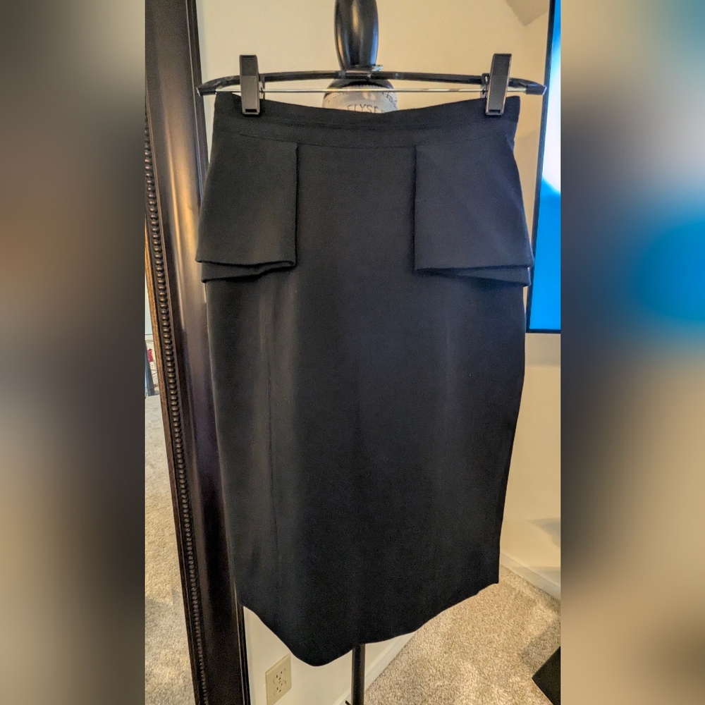 White House Black Market Classic Black Pencil Skirt Size 00